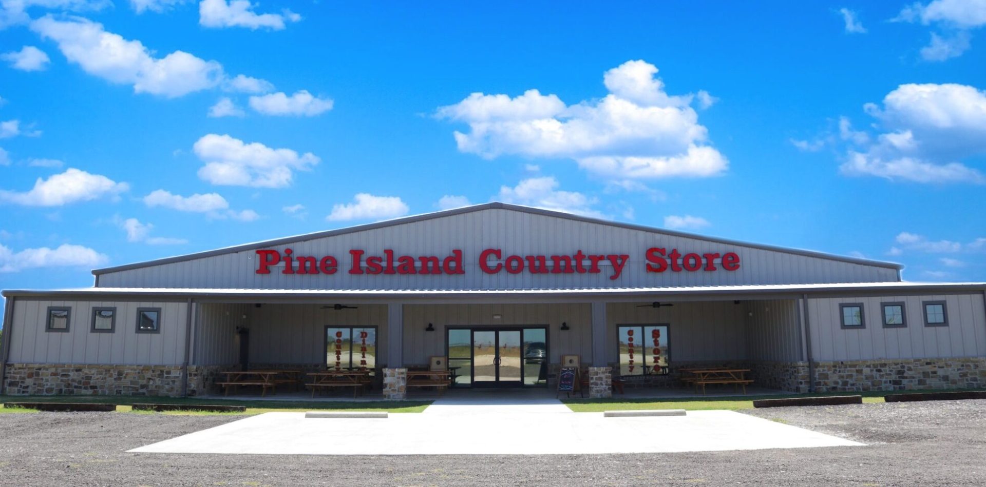 Pine Island Country Store bar in houston texas